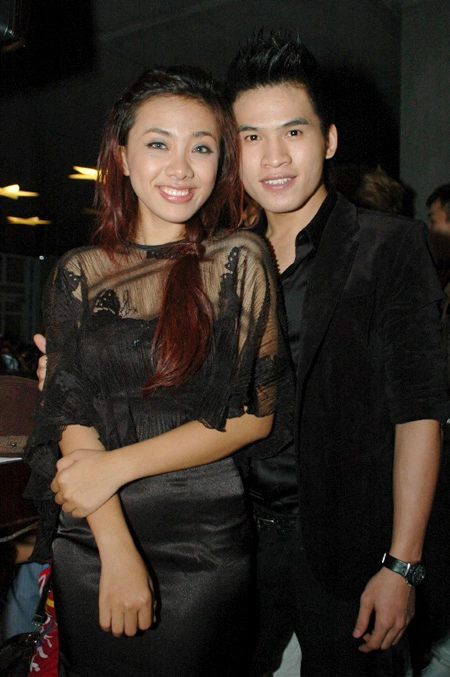 Quốc Thiên Idol gặp lại Lan Trinh Idol đang giữ vai trò MC của chương trình.