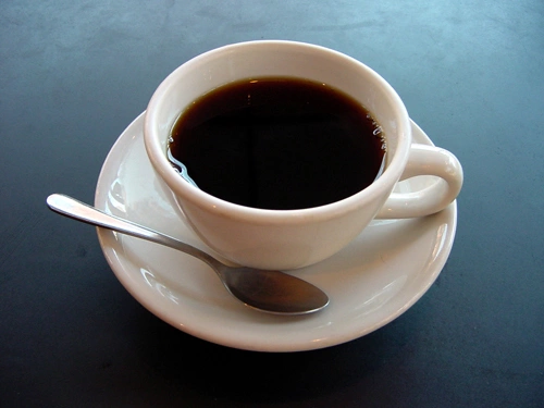 Uống cafe đen sau bữa trưa giảm nguy cơ mắc bệnh tiểu đường.