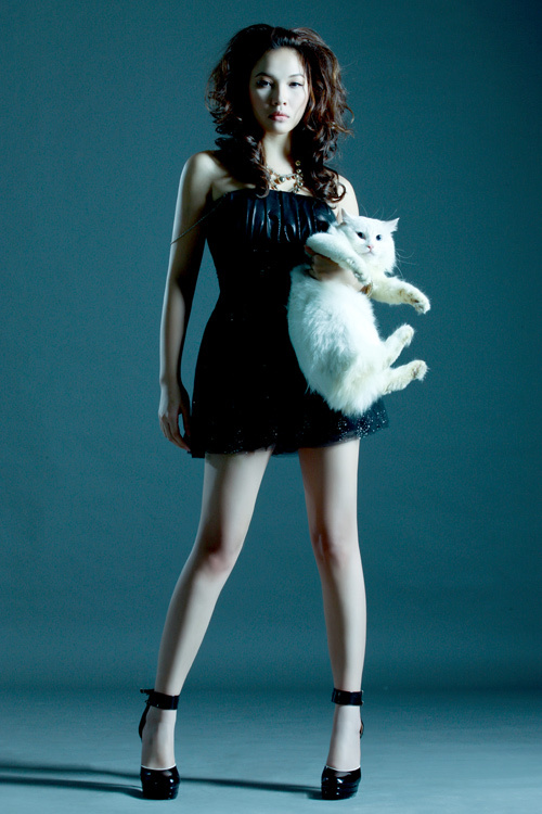 quynh-thu-7-373924-1368216370_500x0.jpg