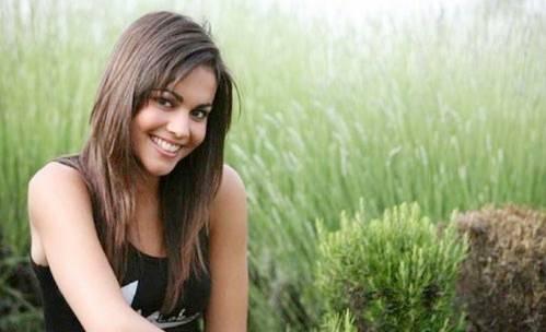 lara13-657730-1376080355_500x0.jpg