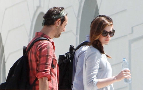 anne-hathaway1-573365-1376044821_500x0.j