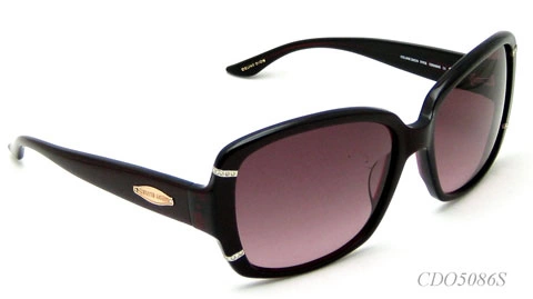 celine-dion-5-116198-1376045465_500x0.jp