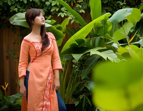 kim-phuong2-880186-1376042388_500x0.jpg