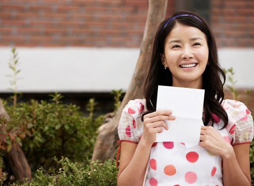 Lee Shi Young.