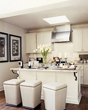 Màu kem phù hợp với không khí mùa hè.