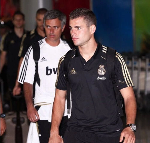 mourinho-477624-1368128930_500x0.jpg