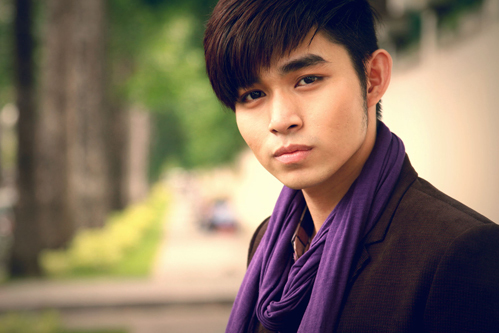 Thành viên Jun khoe nét lãng tử.