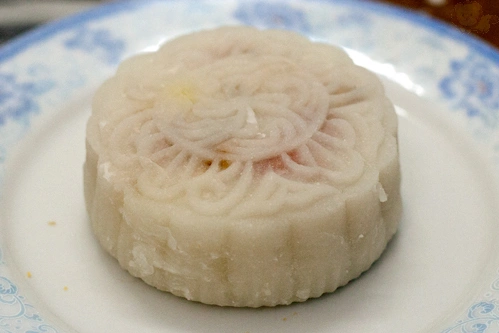 Bánh dẻo là món bánh không thể thiếu trong dịp tết Trung thu. Ảnh: Phuong88.