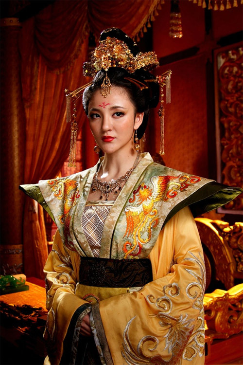 Lưu Vũ Hân có phần dữ dằn, sắc sảo với vai Võ Tắc Thiên trong "Thái Bình công chúa bí sử" năm 2011. Lưu Vũ Hân có phần dữ dằn, sắc sảo với vai Võ Tắc Thiên trong "Thái Bình công chúa bí sử" năm 2011.