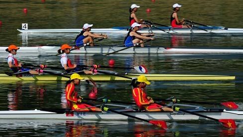 Đội rowing Việt Nam thi đấu thành công trong sáng nay với 2 HC vàng. Đội rowing Việt Nam thi đấu thành công trong sáng nay với 2 HC vàng.