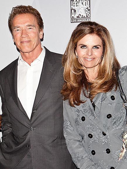 Sau 25 năm sống bên nhau và có chung 4 mặt con, cặp đôi quyền lực của Hollywood, Arnold Schwarzenegger và Maria Shriver khẳng định chia tay vào tháng 5 vừa qua. Trước khi đưa ra quyết định gây sốc này, Arnold đã thú nhận có con rơi với người giúp việc cũ của gia đình ông. Mặc dù Arnold đã công khai xin lỗi trên báo nhưng Maria vẫn quyết định đâm đơn ly dị. Sau 25 năm sống bên nhau và có chung 4 mặt con, cặp đôi quyền lực của Hollywood, Arnold Schwarzenegger và Maria Shriver khẳng định chia tay vào tháng 5 vừa qua. Trước khi đưa ra quyết định gây sốc này, Arnold đã thú nhận có con rơi với người giúp việc cũ của gia đình ông. Mặc dù Arnold đã công khai xin lỗi trên báo nhưng Maria vẫn quyết định đâm đơn ly dị.