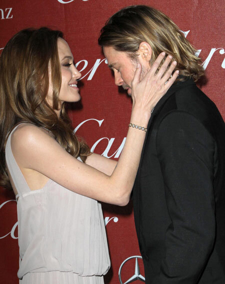 Jolie-Pitt dành nhiều thời gian dành cho nhau hơn trong thời gian qua. Jolie-Pitt dành nhiều thời gian dành cho nhau hơn trong thời gian qua.