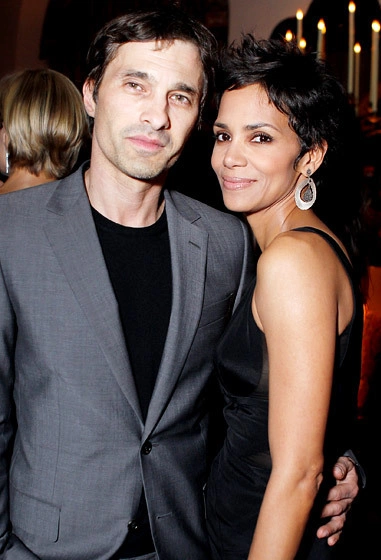 Halle Berry nhận được lời cầu hôn của Olivier Martinez Halle Berry nhận được lời cầu hôn của Olivier Martinez