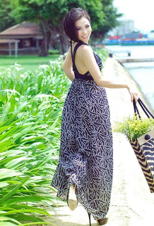 Thu Minh cũng thổ lộ chuyện chia tay bạn trai khi lôi kéo thêm sự chú ý của công chúng vào sản phẩm âm nhạc phong cách dance Body Language. Thu Minh cũng thổ lộ chuyện chia tay bạn trai khi lôi kéo thêm sự chú ý của công chúng vào sản phẩm âm nhạc phong cách dance Body Language.