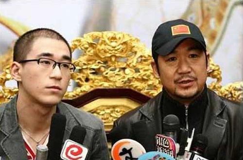 Hai cha con Trương Quốc Lập. Ảnh: Sina.