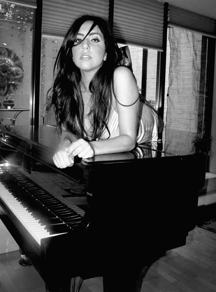 Tuy nhiên, Malgorzata kể rằng, con người Gaga vẫn không hề thay đổi khi gặp lại cô. Tuy nhiên, Malgorzata kể rằng, con người Gaga vẫn không hề thay đổi khi gặp lại cô.