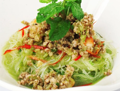 Gỏi mehoo tôm thịt. Gỏi mehoo tôm thịt.