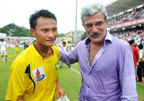 hoang-522189-1368136109_500x0.jpg