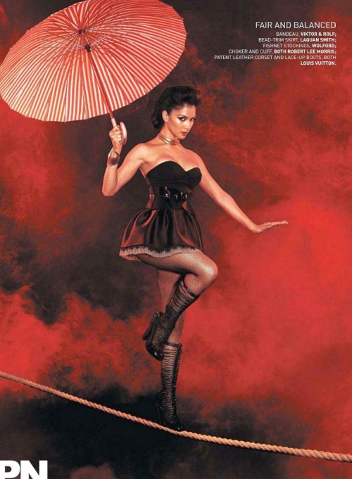 Là người mạnh mẽ, cá tính nên Nicole không khó khi hóa thân vào vai một nghệ sĩ xiếc mạo hiểm và táo bạo. Là người mạnh mẽ, cá tính nên Nicole không khó khi hóa thân vào vai một nghệ sĩ xiếc mạo hiểm và táo bạo.