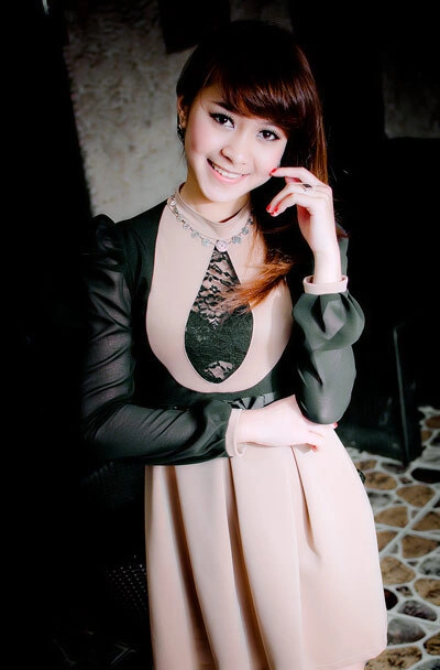 Thùy Chi gây ấn tượng ở cuộc thi Miss Ngôi Sao 2010 nhờ gương mặt ăn hình. Thùy Chi gây ấn tượng ở cuộc thi Miss Ngôi Sao 2010 nhờ gương mặt ăn hình.