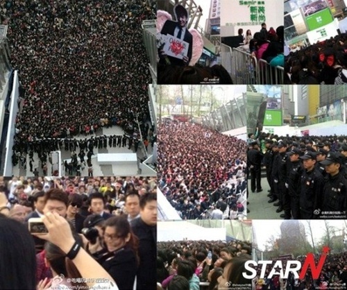 Khoảng 5.000 fan đã bao vây tòa nhà nơi diễn ra sự kiện mà Lee Min Ho lên kế hoạch tham dự. Khoảng 5.000 fan đã bao vây tòa nhà nơi diễn ra sự kiện mà Lee Min Ho lên kế hoạch tham dự.