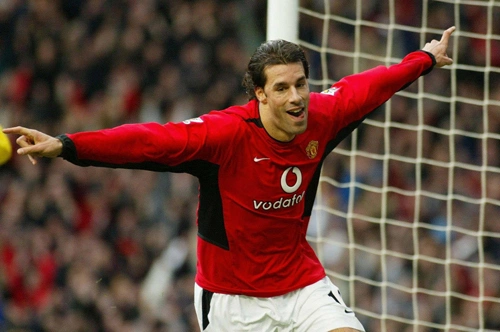 Nistelrooy thành danh trong màu áo MU. Nistelrooy thành danh trong màu áo MU.