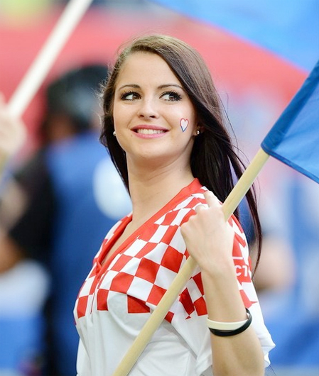 Bóng hồng xinh như mộng của Croatia. Bóng hồng xinh như mộng của Croatia.