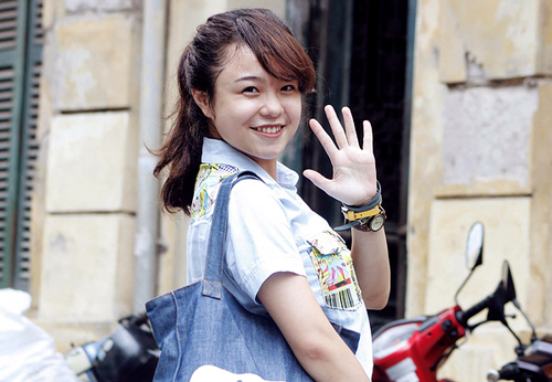 Cuối tuần qua, Thái Trinh có dịp ra Hà Nội để biểu diễn trong một phòng trà mới. Cuối tuần qua, Thái Trinh có dịp ra Hà Nội để biểu diễn trong một phòng trà mới.