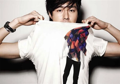 Diễn viên Jo In Sung bỏ túi 3,5 triệu USD. Diễn viên Jo In Sung bỏ túi 3,5 triệu USD.