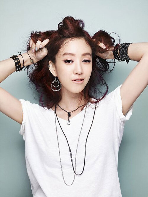 Cô gái với vóc dáng mảnh khảnh Jung Ryeo Won Cô gái với vóc dáng mảnh khảnh Jung Ryeo Won