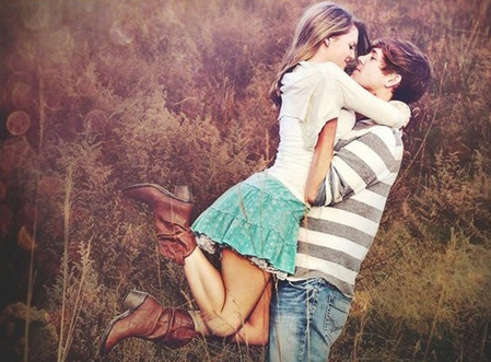 Chủ động yêu thương để giữ tình yêu luôn mới