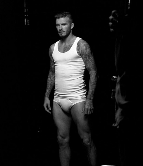 Becks chụp hỉnh quảng bá cho bộ sưu tập đồ lót mới của mình. Becks chụp hỉnh quảng bá cho bộ sưu tập đồ lót mới của mình.