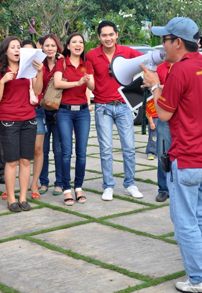 Thanh Thảo sôi nổi, hào hứng với các hoạt động vui chơi, thư giãn cùng những người bạn đam mê 'xế hộp'. Thanh Thảo sôi nổi, hào hứng với các hoạt động vui chơi, thư giãn cùng những người bạn đam mê 'xế hộp'.