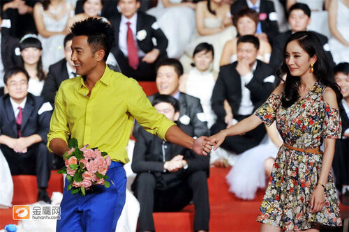 Chương trình được tổ chức dưới dạng một đám cưới tập thể mà Dương Mịch, Lưu Khải Uy là nhân chứng. 50 đôi uyên ương sẽ tổ chức lễ cưới trong sự kiện này. Chương trình được tổ chức dưới dạng một đám cưới tập thể mà Dương Mịch, Lưu Khải Uy là nhân chứng. 50 đôi uyên ương sẽ tổ chức lễ cưới trong sự kiện này.