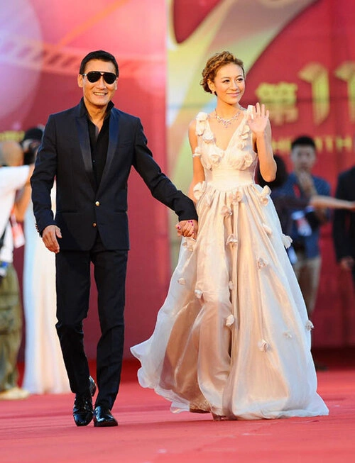 Lưu Gia Huy, Giang Nhược Lâm. Lưu Gia Huy, Giang Nhược Lâm.