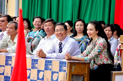 ngoc-diem-10-168986-1368255213_500x0.jpg