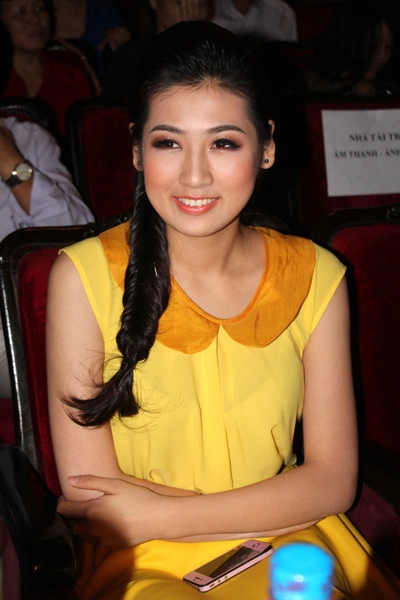 Cô lớp trưởng lớp Phát thanh này Cô lớp trưởng lớp Phát thanh này