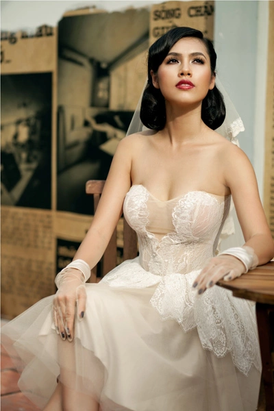 Dư luận vẫn 'bán tín, bán nghi' về câu trả lời của người đẹp, bởi thông tin trước đó được phân tích khá kỹ. Dư luận vẫn 'bán tín, bán nghi' về câu trả lời của người đẹp, bởi thông tin trước đó được phân tích khá kỹ.