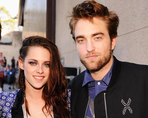 Robert Pattinson và Kristen Stewart "gương vỡ lại lành". Robert Pattinson và Kristen Stewart "gương vỡ lại lành".