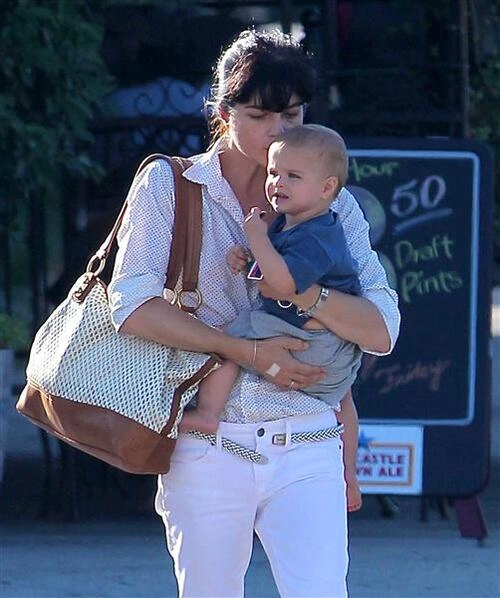 Ngôi sao "Quỷ đỏ 2" Selma Blair Ngôi sao "Quỷ đỏ 2" Selma Blair