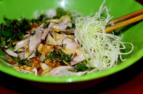 Bắp cải được sử dụng rất tươi ngon, ăn có vị giòn. Bắp cải được sử dụng rất tươi ngon, ăn có vị giòn.
