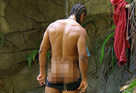 David Haye là một trong những ngôi sao nổi tiếng của Anh tham gia chương trình truyền hình thực tế trải nghiệm cuộc sống trong rừng rậm, I'm A Celebrity ... Get Me Out Of Here, của đài ITV. David Haye là một trong những ngôi sao nổi tiếng của Anh tham gia chương trình truyền hình thực tế trải nghiệm cuộc sống trong rừng rậm, I'm A Celebrity ... Get Me Out Of Here, của đài ITV.