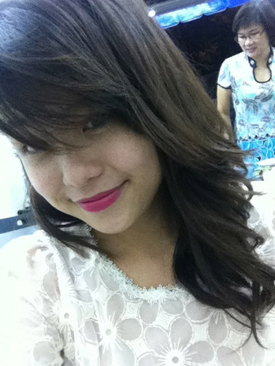 Hì hì:") thua keo này ta bày keo khác. Thua keo khác ta..mua keo xịn xài:)) cảm ơn cả nhà đã ủng hộ Trinh. Cười lên em không có duyên với Bài Hát Việt thì nó cũng là mội kỉ niệm rất đẹp đối với Trinh. Trinh vui vì nó giúp nhiều bạn cười lên dù đời đang bí xị. Quan trọng là các bạn, khán giả của chúng ta nghe nhac, và thích thôi nhỉ:x sắp tới sẽ phủ sóng ca khúc này ở mọi nơi Trinh đến..Cười lên em! :x Hì hì:") thua keo này ta bày keo khác. Thua keo khác ta..mua keo xịn xài:)) cảm ơn cả nhà đã ủng hộ Trinh. Cười lên em không có duyên với Bài Hát Việt thì nó cũng là mội kỉ niệm rất đẹp đối với Trinh. Trinh vui vì nó giúp nhiều bạn cười lên dù đời đang bí xị. Quan trọng là các bạn, khán giả của chúng ta nghe nhac, và thích thôi nhỉ:x sắp tới sẽ phủ sóng ca khúc này ở mọi nơi Trinh đến..Cười lên em! :x