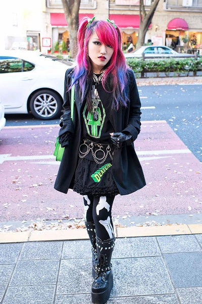 Here's Lisa - our favorite friendly pink-haired guitar-playing English-speaking Japanese high school student! When we ran into Lisa in Harajuku, she was wearing a Kreepsville 666 Here's Lisa - our favorite friendly pink-haired guitar-playing English-speaking Japanese high school student! When we ran into Lisa in Harajuku, she was wearing a Kreepsville 666