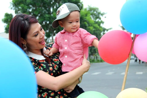 "Búp bê" Thanh Thảo "Búp bê" Thanh Thảo