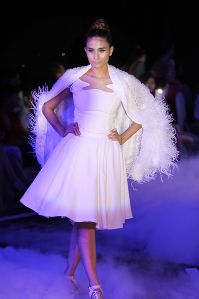 chất liệu chiffon, lụa, ren, len, lông vũ chất liệu chiffon, lụa, ren, len, lông vũ