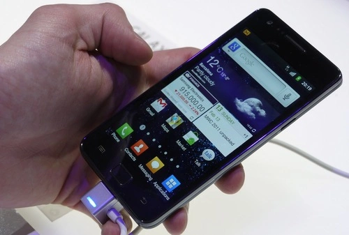 phone8-499221-1368261874_500x0.jpg