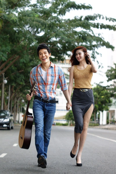 Nathan Lee và Ngọc Oanh có chiều cao ấn tượng, đều xấp xỉ 1m80. Nathan Lee và Ngọc Oanh có chiều cao ấn tượng, đều xấp xỉ 1m80.