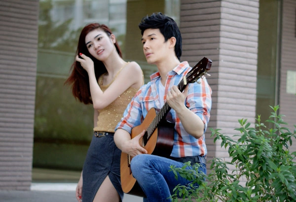 Anh đã biên tập và sáng tác thành công những ca khúc trong album I Do của nữ ca sĩ Thu Minh , đem đến cho cô giải Album Vàng do hội đồng nghệ thuật bình chọn , giải Album được khán giả yêu thích nhất cùng giải Album của năm trong chương trình Album Vàng . Ca khúc Sẽ quay về do anh song ca cùng Thu Minh gây sốt thị trường âm nhạc ,đánh giá sự phối hợp ăn ý của cặp đôi nổi tiếng với hàng lọat hit tiếp theo như Xinh , Mãi có em bên mình & Album đầu tay của Nathan Lee mang tên H được tiêu thụhết chỉ trong vòng 2 tuần . Album thứ 2 Thức do anh tự biên tập và sáng tác đã đọat giải Album Ấn Tượng cùng giải Album của năm trong chương trình Album Vàng 2011 . 2012 đánh dấu một bước tiến mới của Nathan Lee khi anh phát hành thành công 3 albums : M , LoveLee Nữ Vệ Sĩ cùng 2 single 2Love và N gây tiếng vang vàđược khán giả yêu nhạc nhiệt tình ủng hộ . Bộ phim Nữ Vệ Sĩ do Nathan Lee thủvai chính kiêm sáng tác và thể hiện toàn bộ ca khúc là một trong những bộ phimăn khách nhất trên sóng HTV . Nam ca sĩ cũng được biết đến với vai trò giám khảo cho nhiều cuộc thi uy tín hàng đầu như Siêu Mẫu , Next Top Model và gần đây nhất là Vũ Điệu Xanh . Anh đã biên tập và sáng tác thành công những ca khúc trong album I Do của nữ ca sĩ Thu Minh , đem đến cho cô giải Album Vàng do hội đồng nghệ thuật bình chọn , giải Album được khán giả yêu thích nhất cùng giải Album của năm trong chương trình Album Vàng . Ca khúc Sẽ quay về do anh song ca cùng Thu Minh gây sốt thị trường âm nhạc ,đánh giá sự phối hợp ăn ý của cặp đôi nổi tiếng với hàng lọat hit tiếp theo như Xinh , Mãi có em bên mình & Album đầu tay của Nathan Lee mang tên H được tiêu thụhết chỉ trong vòng 2 tuần . Album thứ 2 Thức do anh tự biên tập và sáng tác đã đọat giải Album Ấn Tượng cùng giải Album của năm trong chương trình Album Vàng 2011 . 2012 đánh dấu một bước tiến mới của Nathan Lee khi anh phát hành thành công 3 albums : M , LoveLee Nữ Vệ Sĩ cùng 2 single 2Love và N gây tiếng vang vàđược khán giả yêu nhạc nhiệt tình ủng hộ . Bộ phim Nữ Vệ Sĩ do Nathan Lee thủvai chính kiêm sáng tác và thể hiện toàn bộ ca khúc là một trong những bộ phimăn khách nhất trên sóng HTV . Nam ca sĩ cũng được biết đến với vai trò giám khảo cho nhiều cuộc thi uy tín hàng đầu như Siêu Mẫu , Next Top Model và gần đây nhất là Vũ Điệu Xanh .