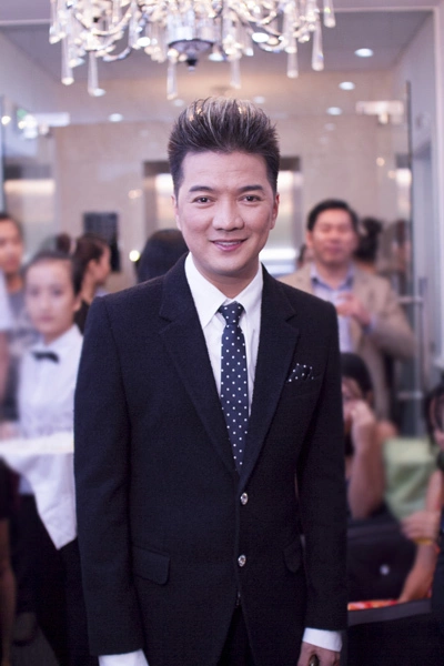 Ca sĩ Đàm Vĩnh Hưng. Ca sĩ Đàm Vĩnh Hưng.